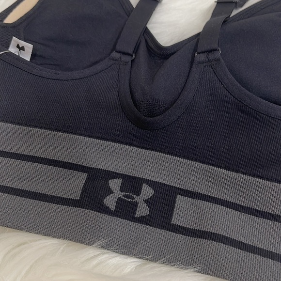 🔥Last One🔥🖤UNDER ARMOUR SEAMLESS LOW SOLID SPORTS BRA - Picture 5 of 7